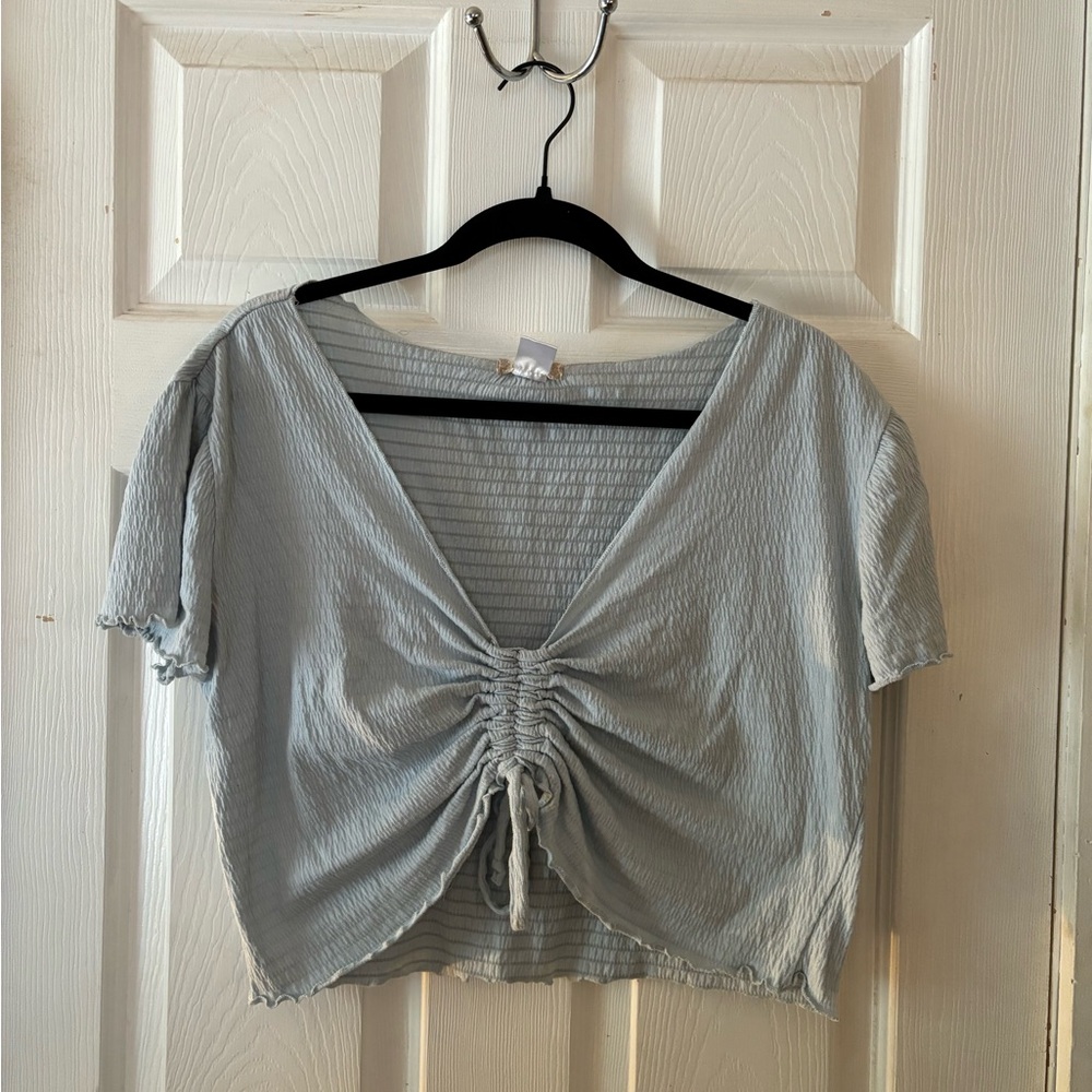 Altar’d State Sky Blue Cinched Cropped Blouse Size Medium